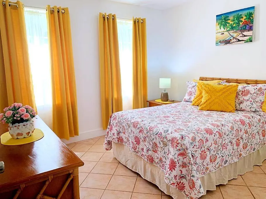 Jolly Holiday Apartment 1-A Jolly Harbour 0*,  Antigua en Barbuda